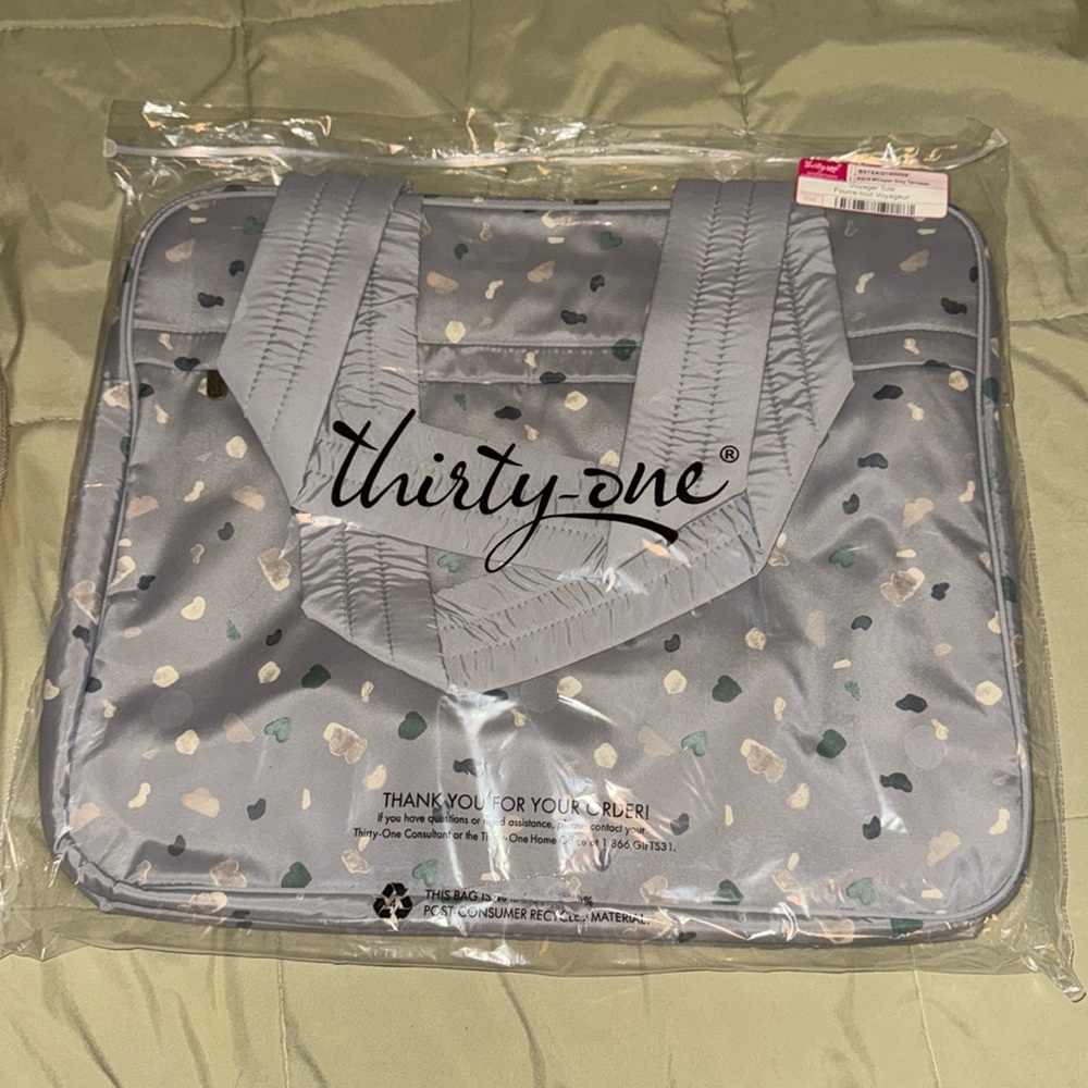 Thirty-One Whisper Grey Voyager Tote Bag